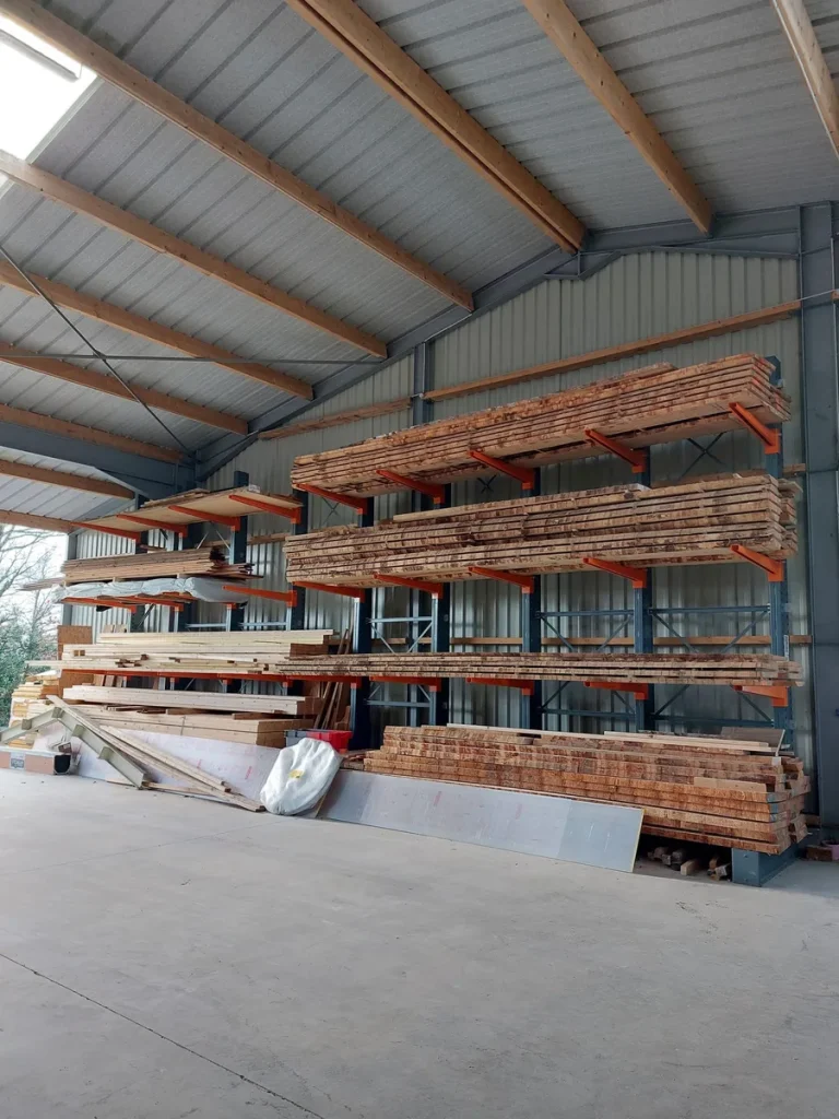 Matériel de Tesson Laurent, menuisier charpentier à Saint Julien des Landes