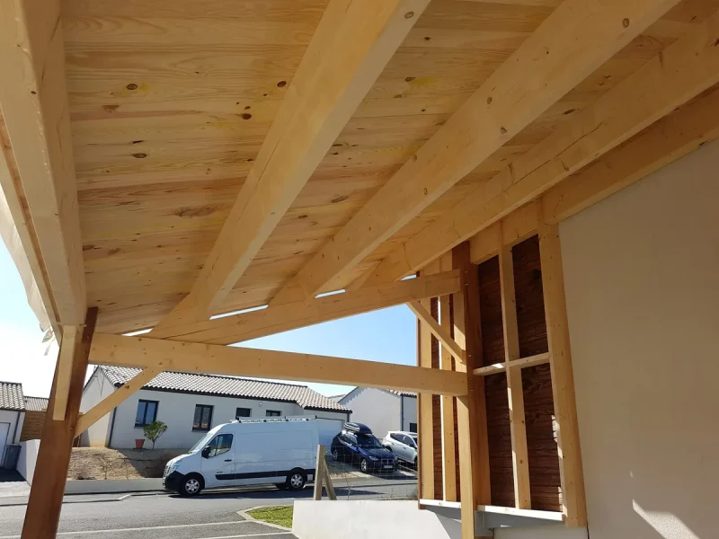 Réalisation de charpente par Tesson Laurent, menuisier charpentier à Saint Julien des Landes