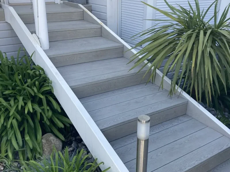 Réalisation d'aménagement extérieur par Tesson Laurent, menuisier charpentier à Saint Julien des Landes