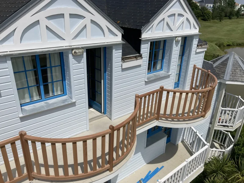 Réalisation d'aménagement extérieur par Tesson Laurent, menuisier charpentier à Saint Julien des Landes